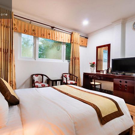 Cosmo Central Hotel Ho Chi Minh City Bagian luar foto