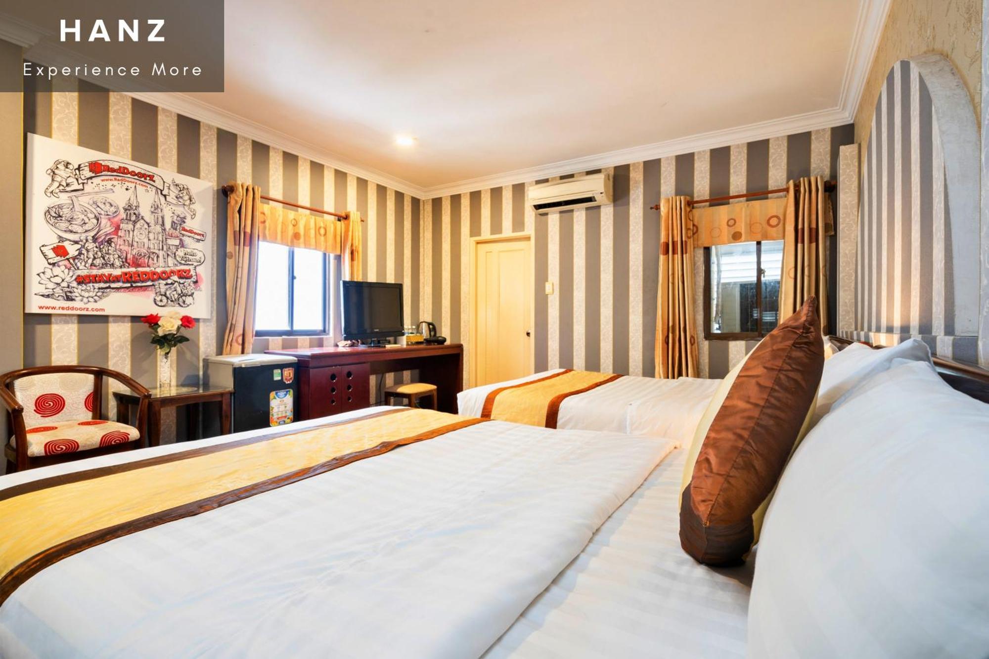 Cosmo Central Hotel Ho Chi Minh City Bagian luar foto